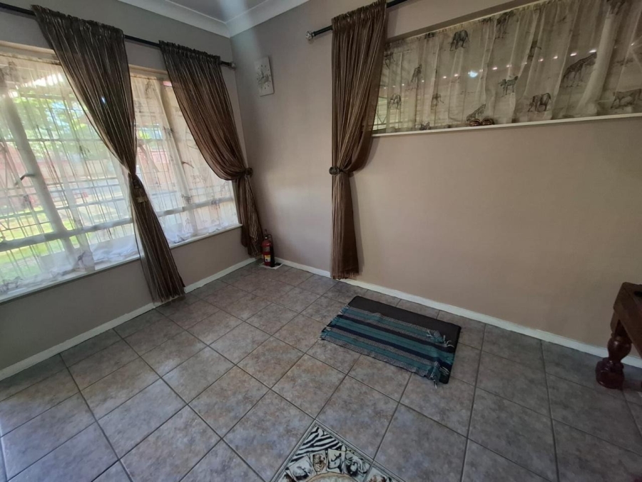 4 Bedroom Property for Sale in Uitsig Free State